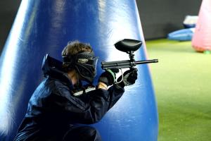 paintball cergy xtrem aventures 2h 400 billes sur terrain indoor